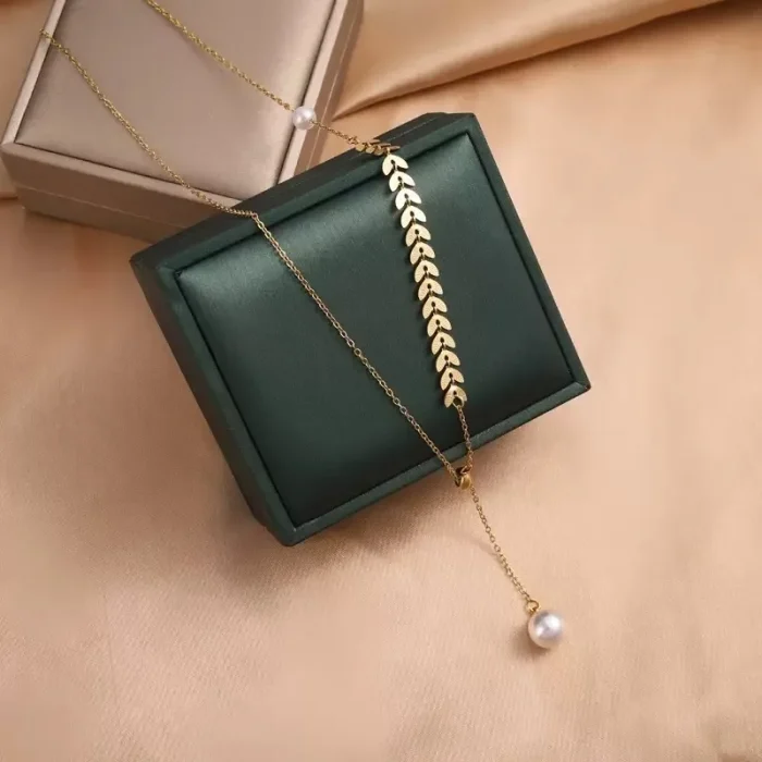 Necklace for Women Leeds - FromYouFlowers.pk